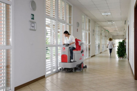 Поломоечная машина Comac Innova 85 B (200Ач, Li)