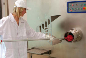 Щетка-ерш IGEAX для труб (Д 90мм, жесткий, красный)