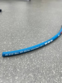 Шланг пищевой SELWASH/2 (400бар, 2SC, DN08, DIN EN 857, синий, цена за 1 метр)