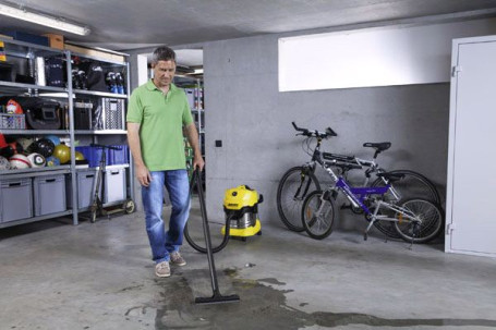 Пылесос Karcher MV 4 PREMIUM