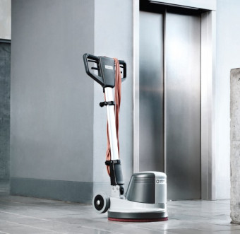 Однодисковая машина Nilfisk FM400 D