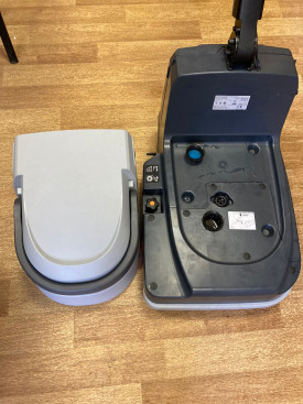 Поломоечная машина Nilfisk SCRUBBER SC250 34C B