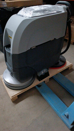 Поломоечная машина STAR SC 5500 BT