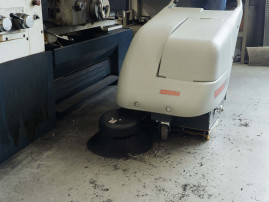 Подметальная машина Comac CS 50 Bt
