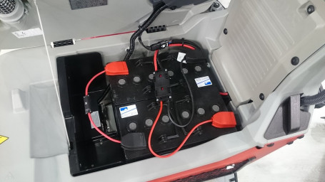 Поломоечная машина Comac Versa 65 BT (108Ач, Li)