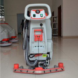 Поломоечная машина Bennett Smart S510bt (60 Ач, Li)