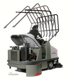 Подметальная машина Comac CS 100 D