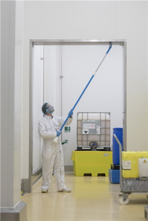 Ручка телескопическая Vikan (d32мм, зеленый, подв. воды)