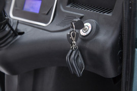 Трицикл электрический Rutrike Бокс (красный)