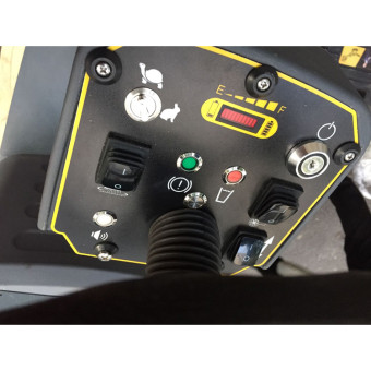 Поломоечная машина TOR JH-560 (ЗУ+АКБ)