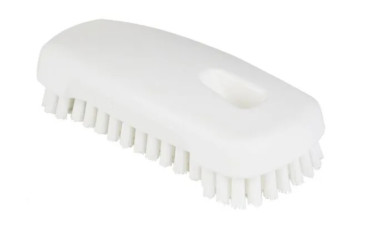 Щетка ногтевая FBK (125х55мм, жесткая, белый)