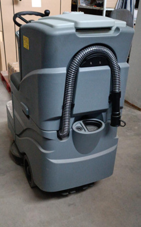 Поломоечная машина STAR D8 RIDE ON MAXI