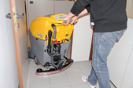 Поломоечная машина Ghibli ROUND 45 SM 55 TOUCH BC (105А/ч)